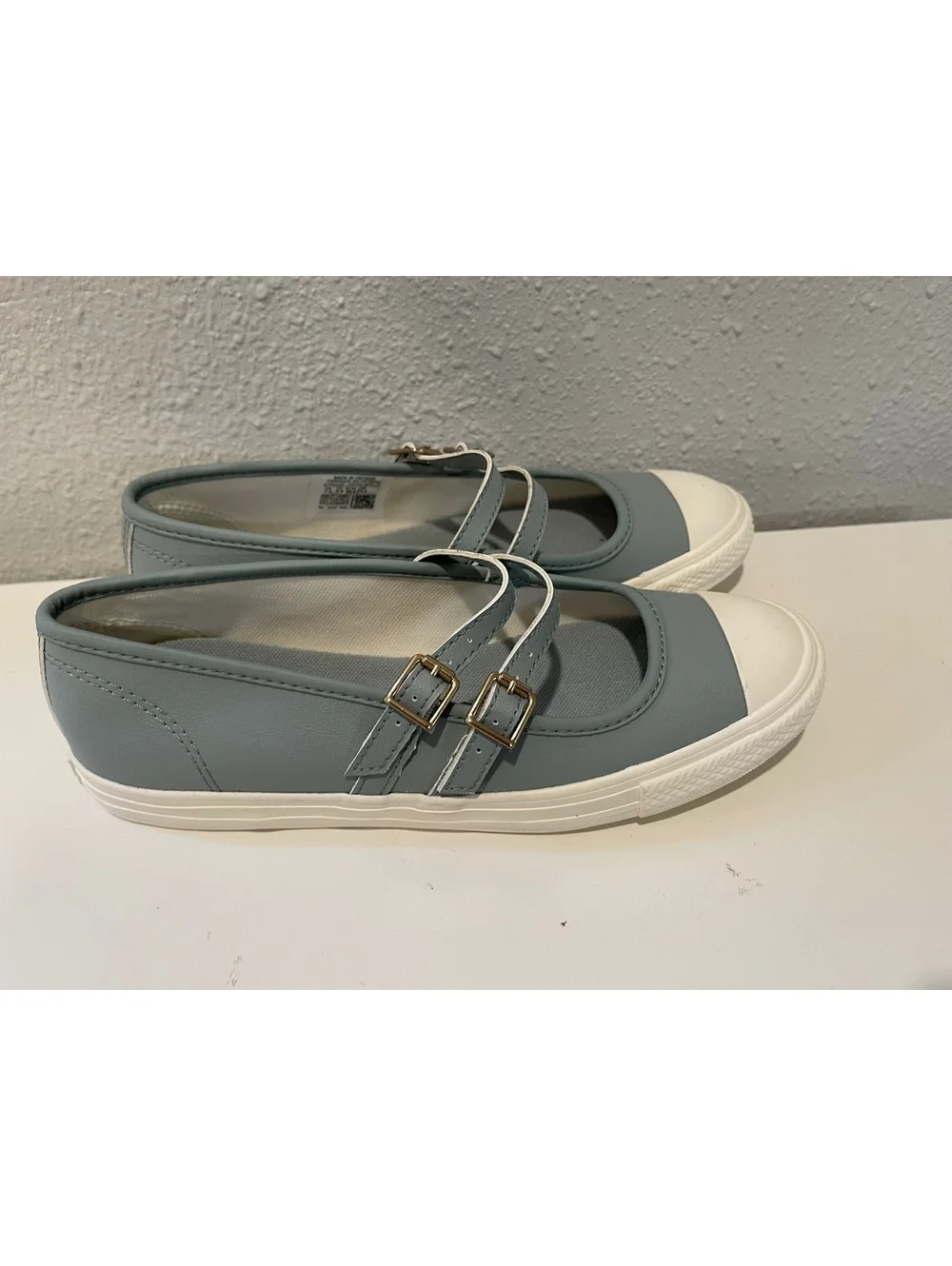 Converse Women's Double Strap Mary Jane Sneakers Size 7.5 US